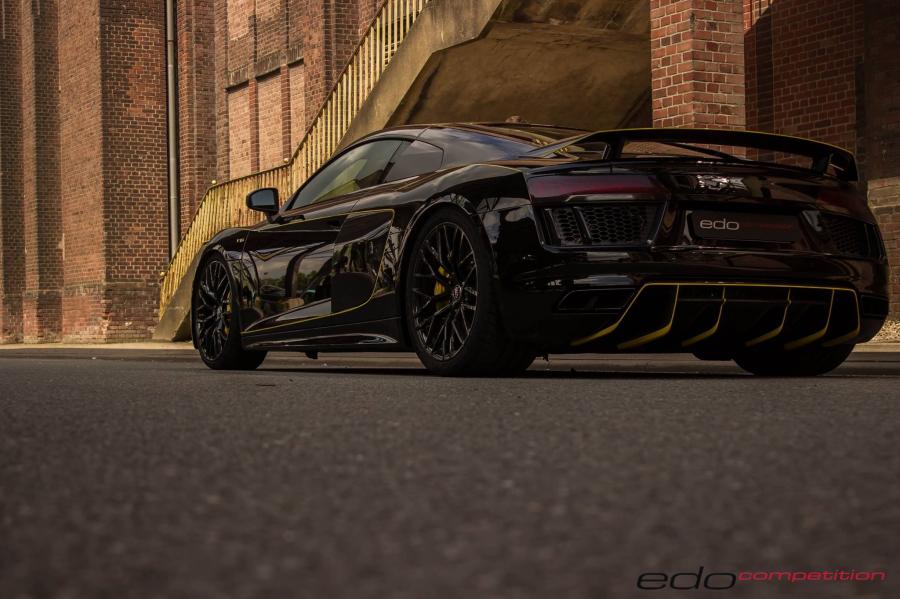  Audi R8 Spyder V10 by Edo Competition 2016 года  (фото 16 из 18)